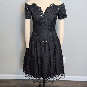Scott McClintock Black Sweetheart Vintage Off-Shoulder Lace Dress Size 8